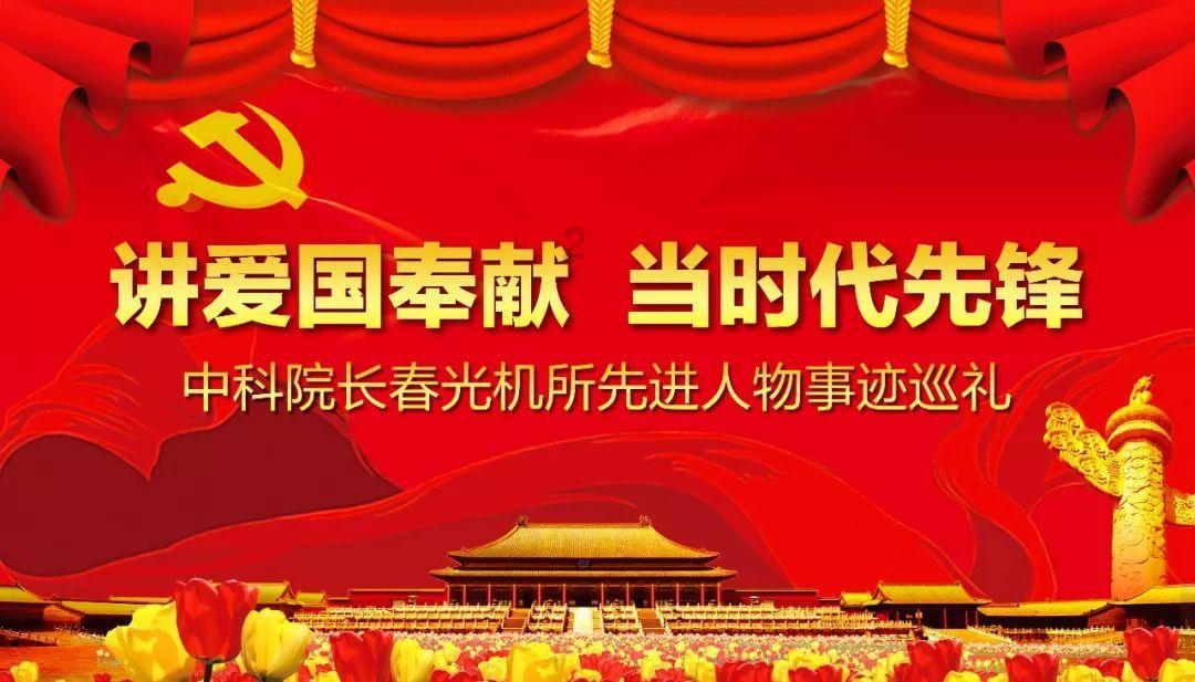 苏菲亚和安伯的休闲装